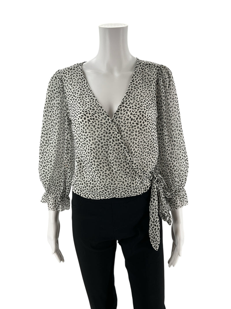 Abercrombie & Fitch White/Black Print Pre-Owned Top - Size XS