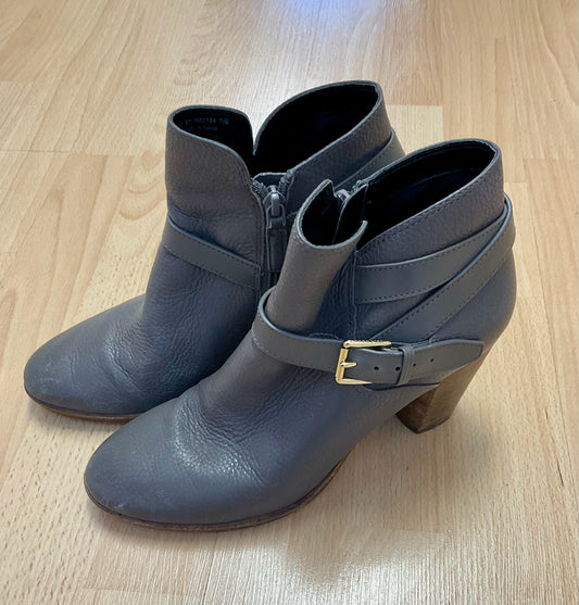 Cole Haan Shoe Size 7.5 Gray Buckle booties