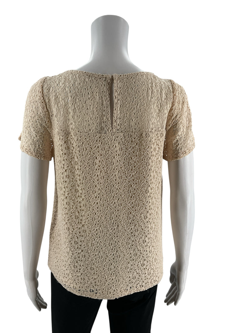Back view of 41 Hawthorn Beige Lace Pre-Owned Ladies Top - Size XS with keyhole back detail and soft lace texture, perfect for romantic or workwear looks.