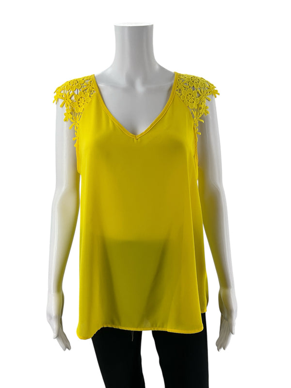 Jella C Yellow Solid Pre-Owned Ladies Top - Size Medium