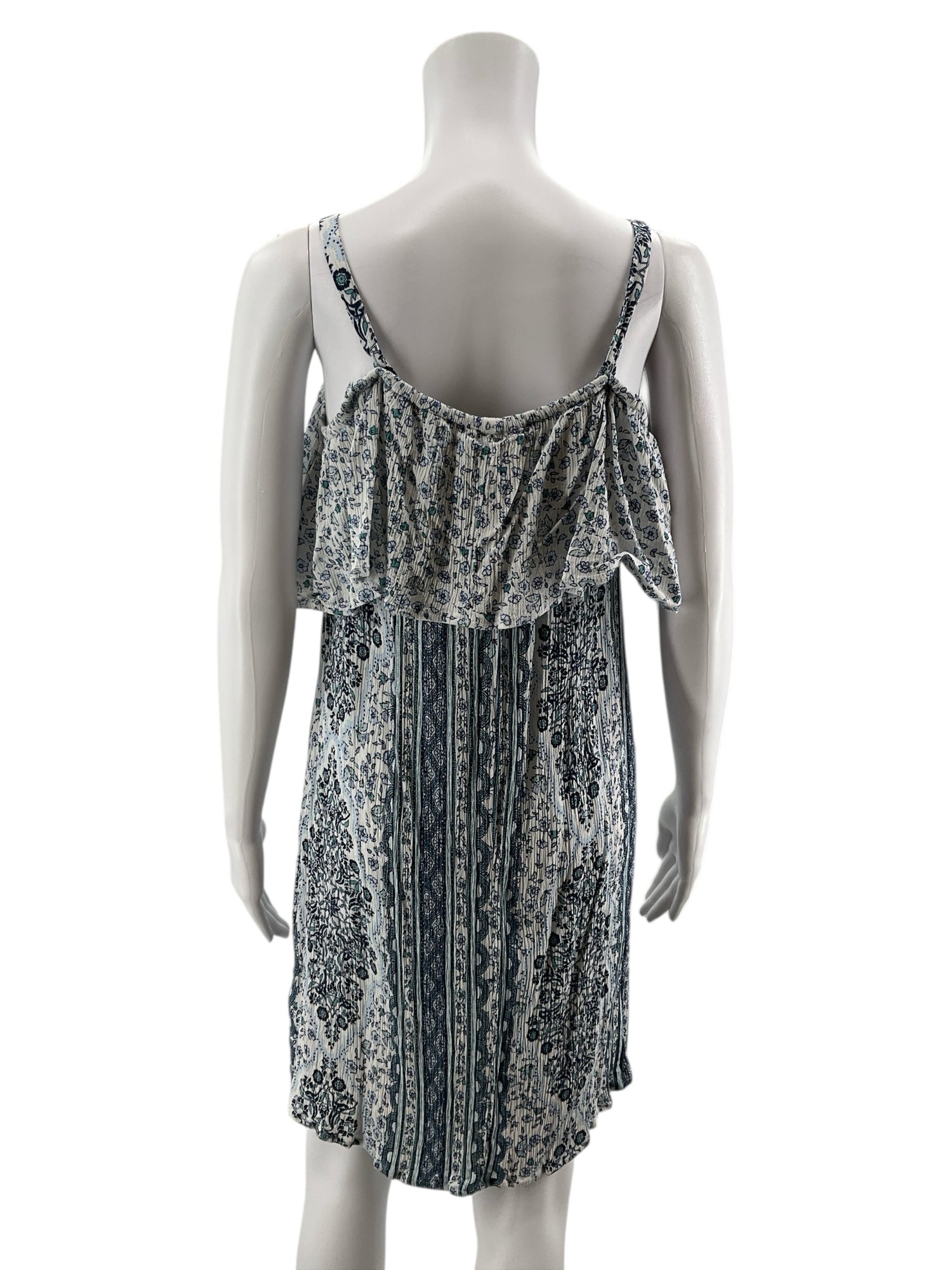 Wildflower white/blue/green Floral Floral Ruffle Cold Shoulder Sundress Size Medium - Size M