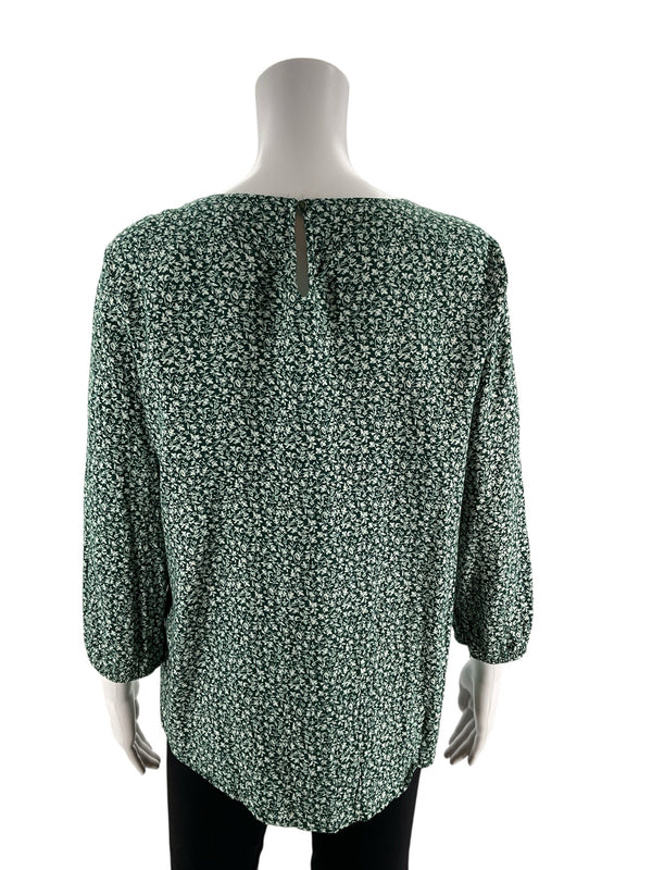 Croft & Barrow Green/White Print Pre-Owned Ladies Top - Size Medium