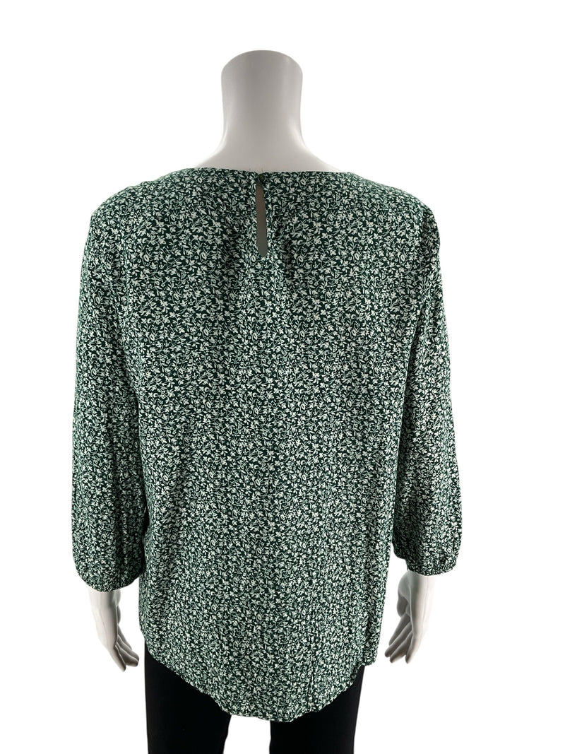 Croft & Barrow Green/White Print Pre-Owned Ladies Top - Size Medium