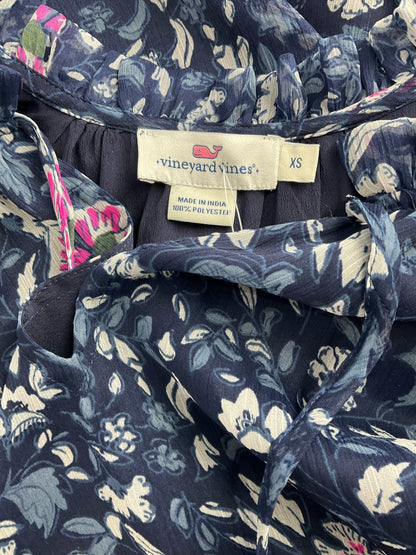Vineyard Vines - Navy/Pink/White Floral Pre-Owned Casual Top - Size XS