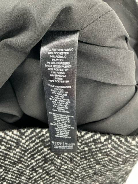 White House Black Market Skirt Size 00 - Margaret’s Fine Consignment