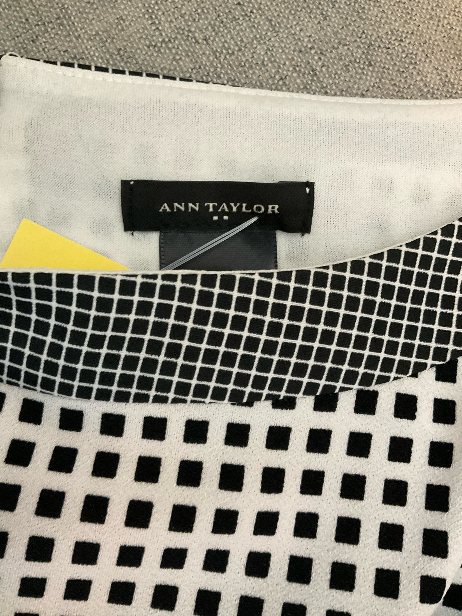 Ann Taylor Checkered Shift Dress Black White Sleeveless Size Small