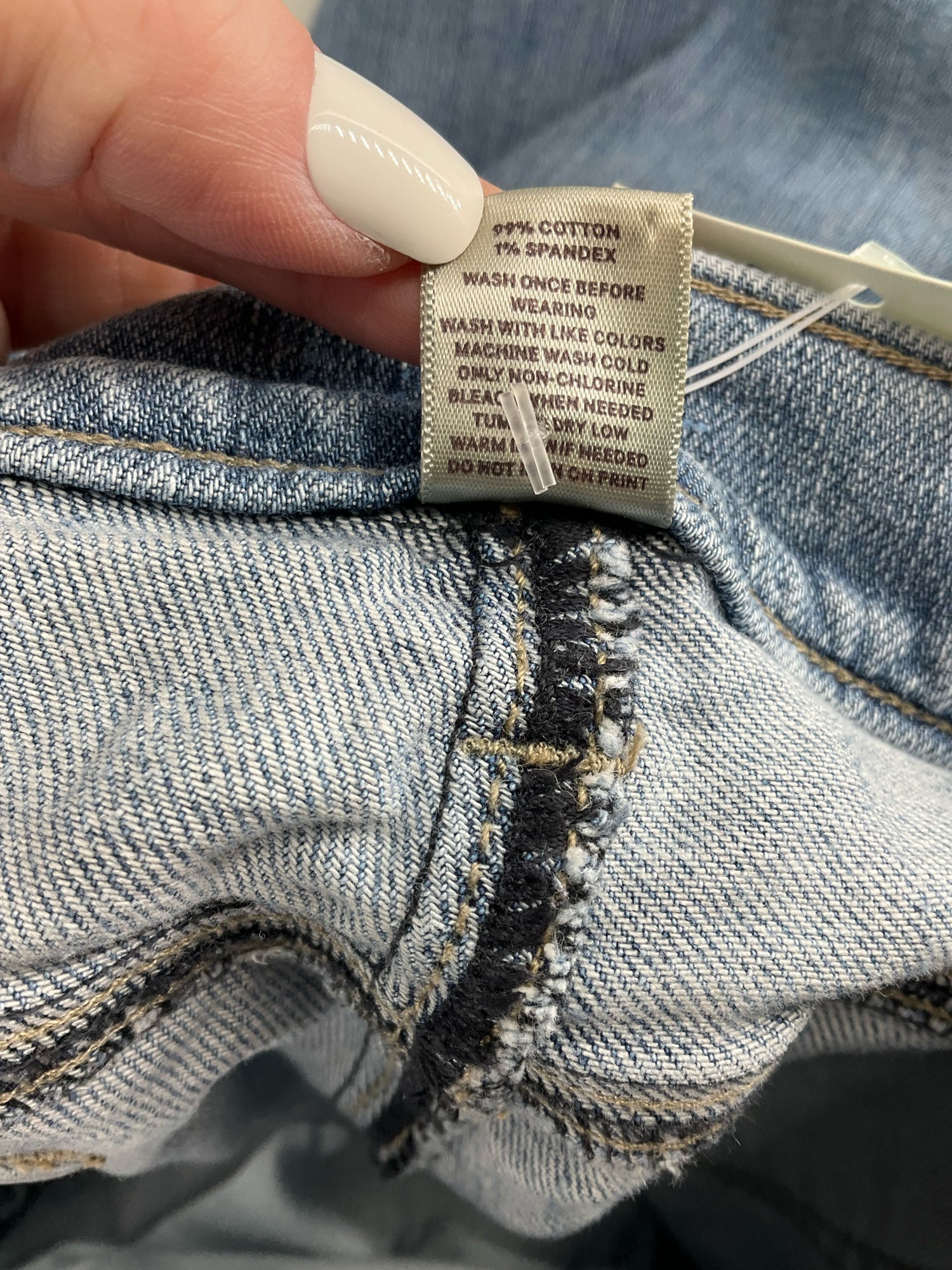 Loft Blue Denim Pre-Owned Ladies Shorts - Size 6