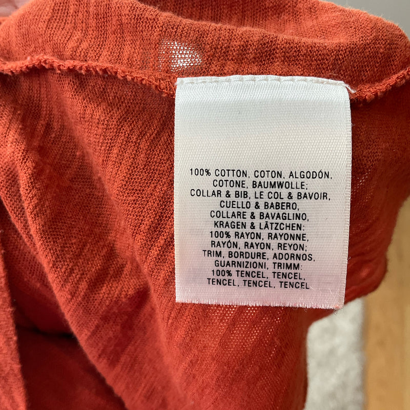 Akemi & Kim Burnt Orange Print Pre-Owned Ladies Top - Size Small - Margaret’s Fine Consignment
