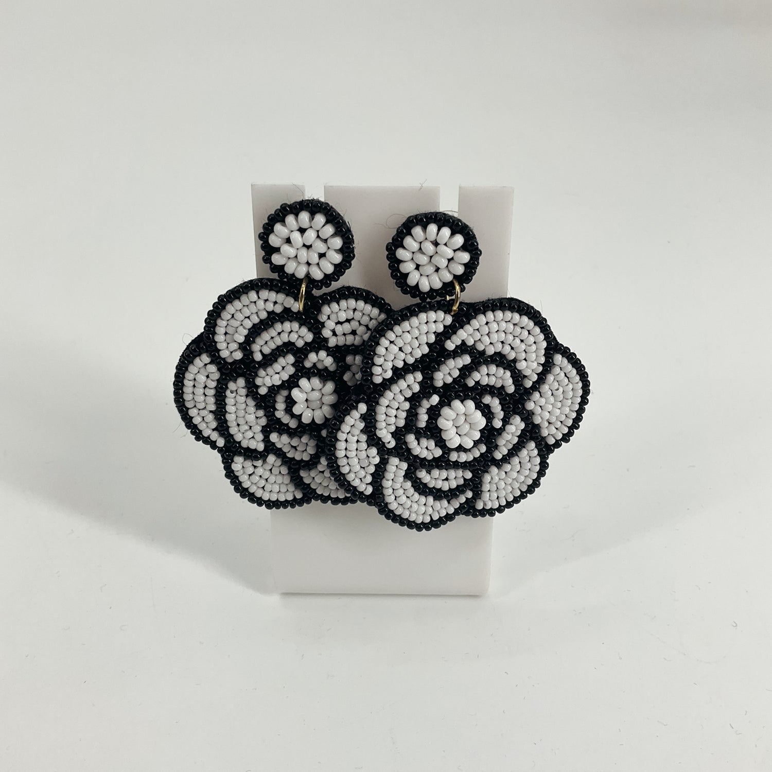 Unbranded Artisan Black &amp; White Geometric Beaded Dangle Earrings