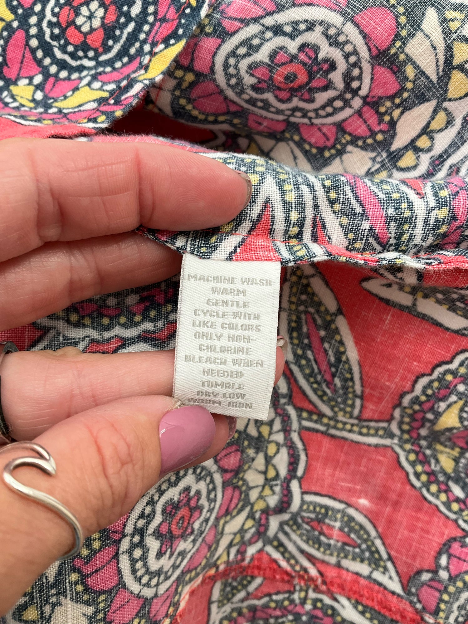 Charter Club Coral/Multi Print Pre-Owned Ladies Top - Size 4