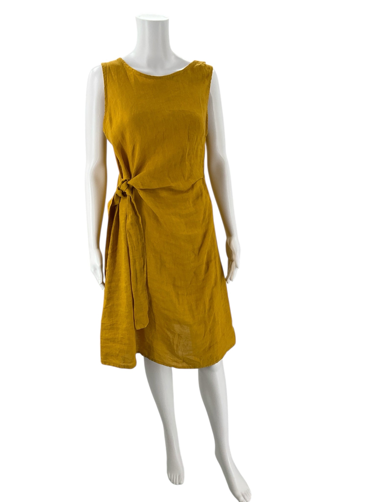 100% Lino Mustard Dress - Size Large with sleeveless design and side tie, ideal for chic casual summer wear, available pre-owned.