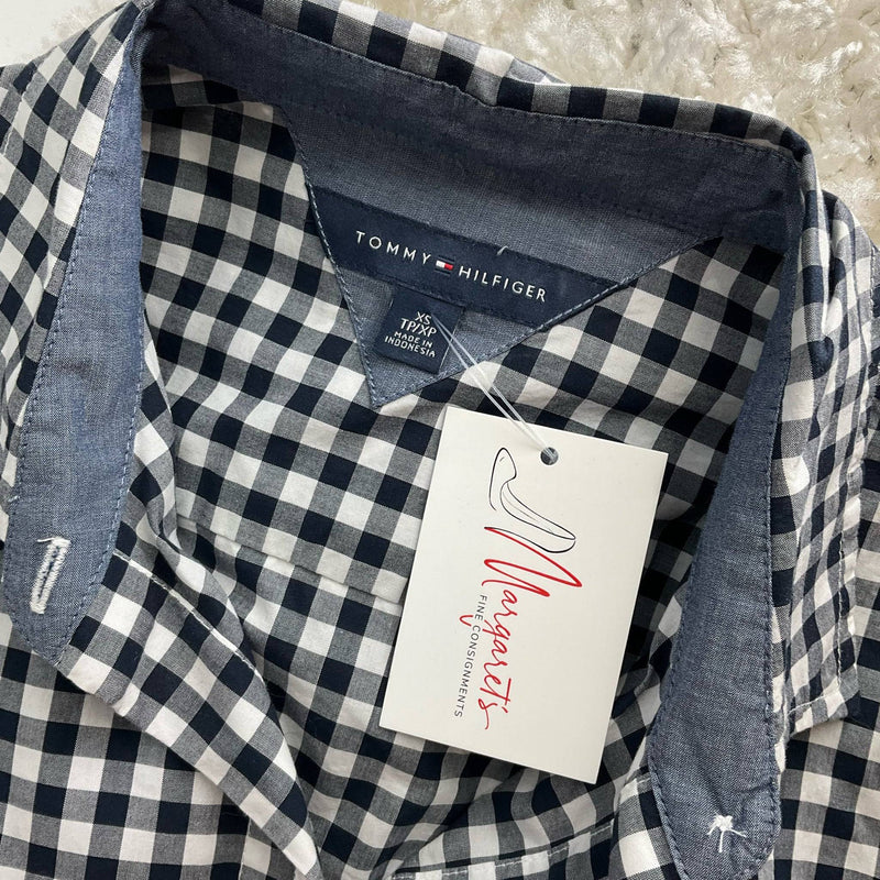 Tommy Hilfiger Navy/White Checkered Top - Size XS - Margaret’s Fine Consignment