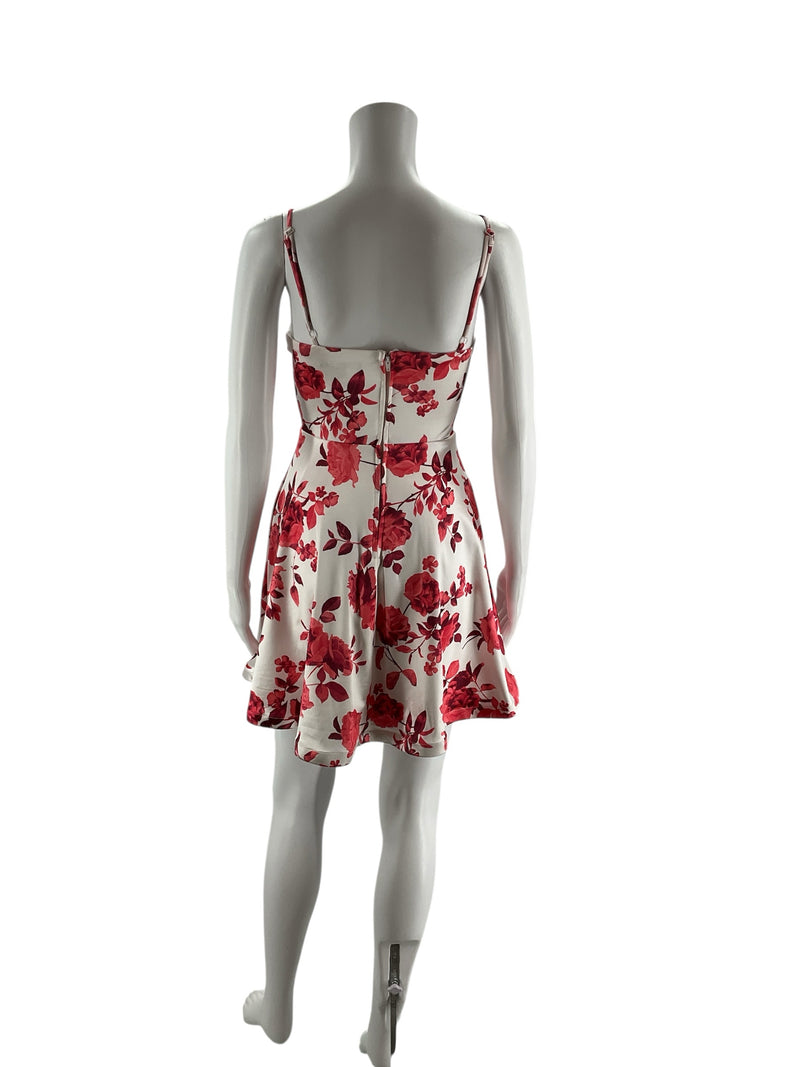 City Vibe White/Red Floral Pre-Owned Ladies Dress - Size 0