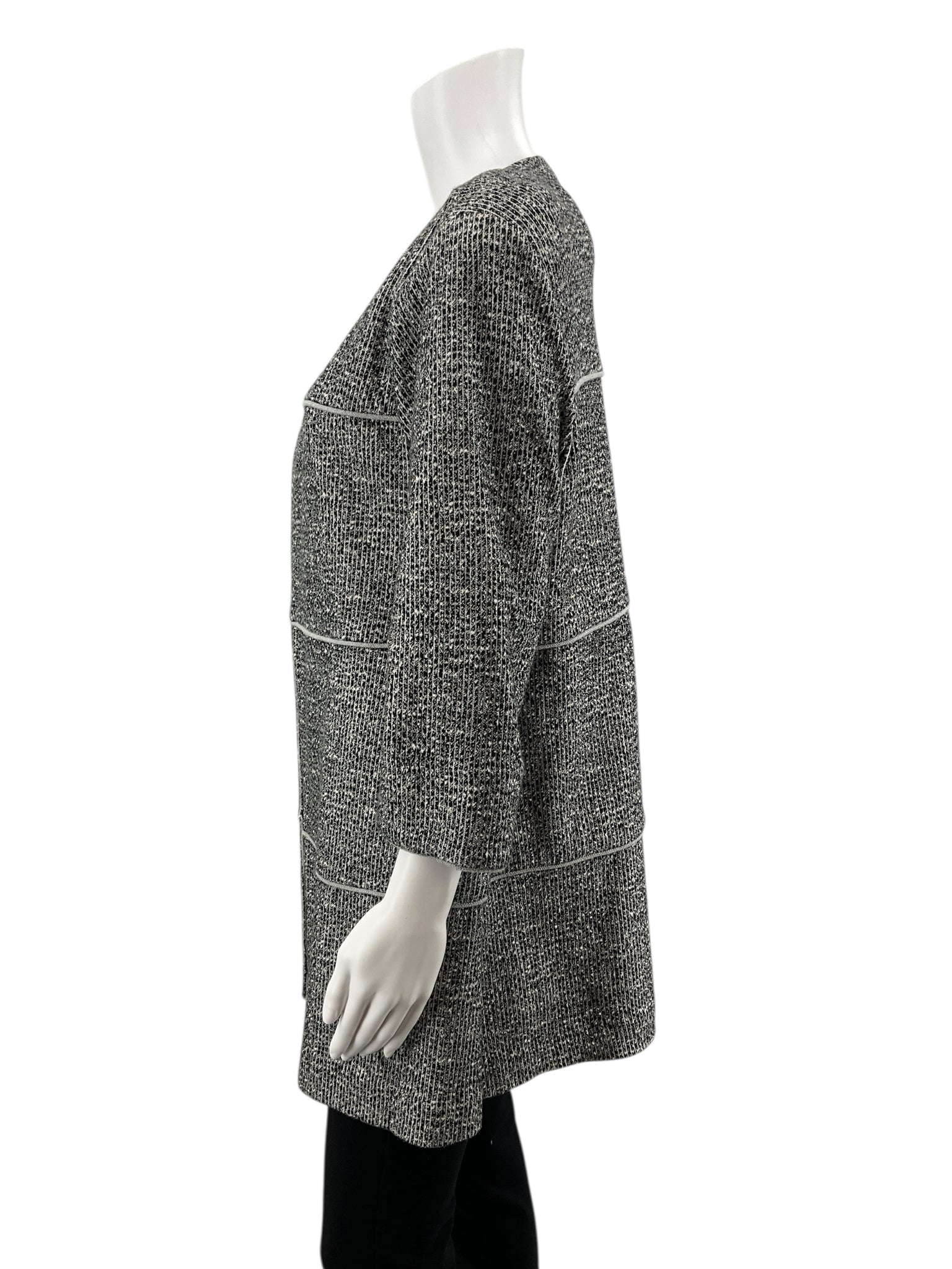 Cabi Black/White Solid Pre-Owned Ladies Jacket - Size Medium