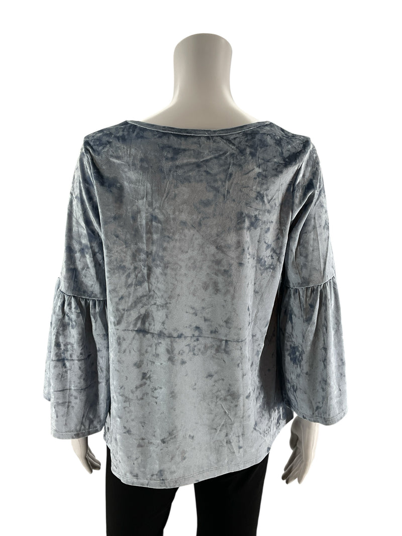 Caution To The WindBlue Velvet Pre-Owned Ladies Top - Size Medium
