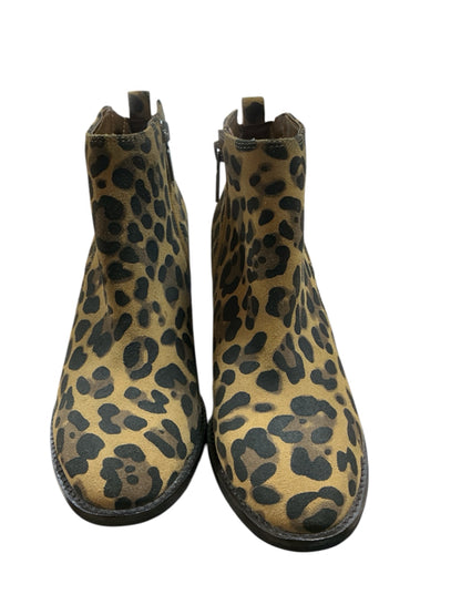 Aqua College Sage Leopard Print Waterproof Suede Ankle Booties Size 9