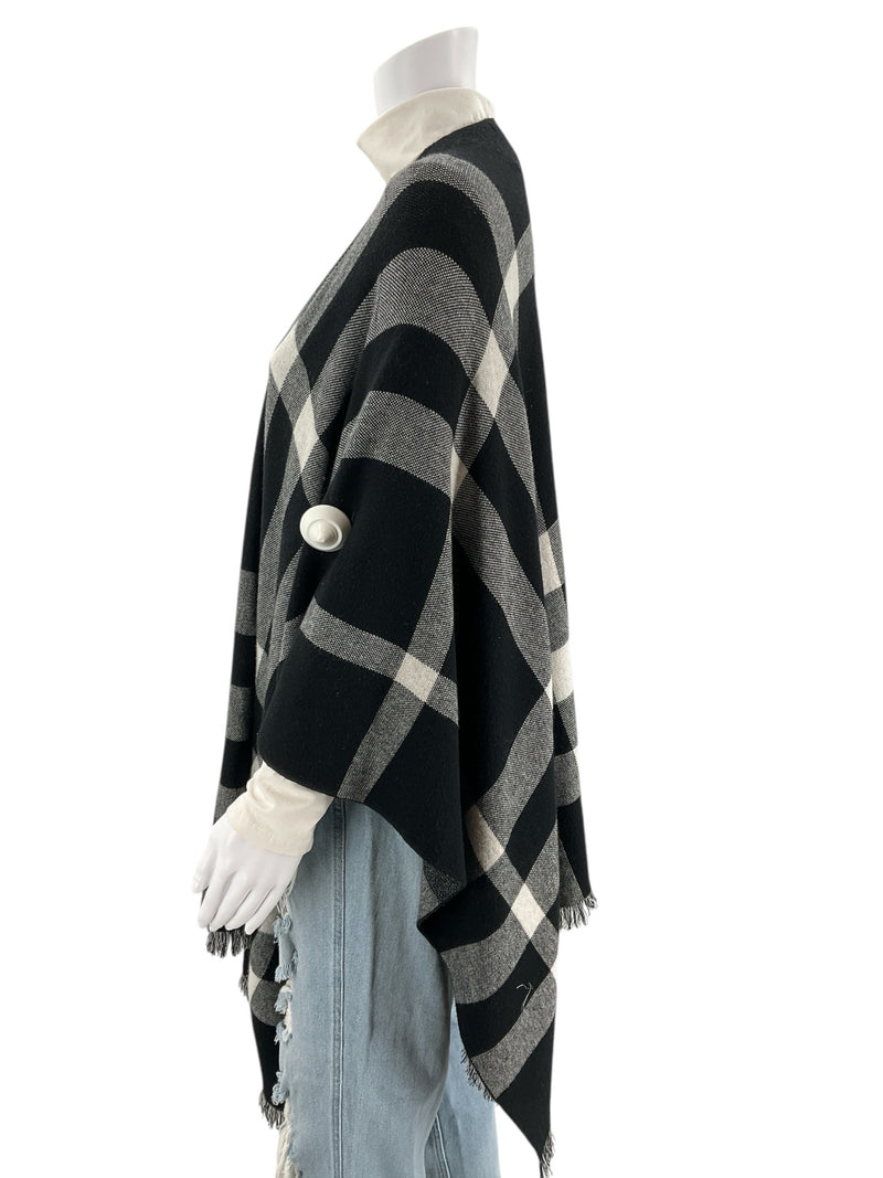 Splendid Gray/Black Plaid Pre-Owned Ladies Shrug - Size One Size Fits Most