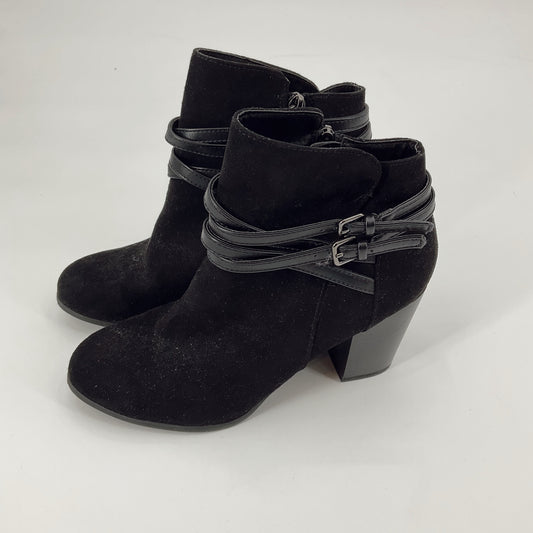 Massini Black Buckle Booties Size 7.5