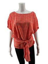 Ann Taylor Orange/White Casual Top - Downstairs Size M Orange/White Checkered Pre-Owned Casual Top - Downstairs - Size M