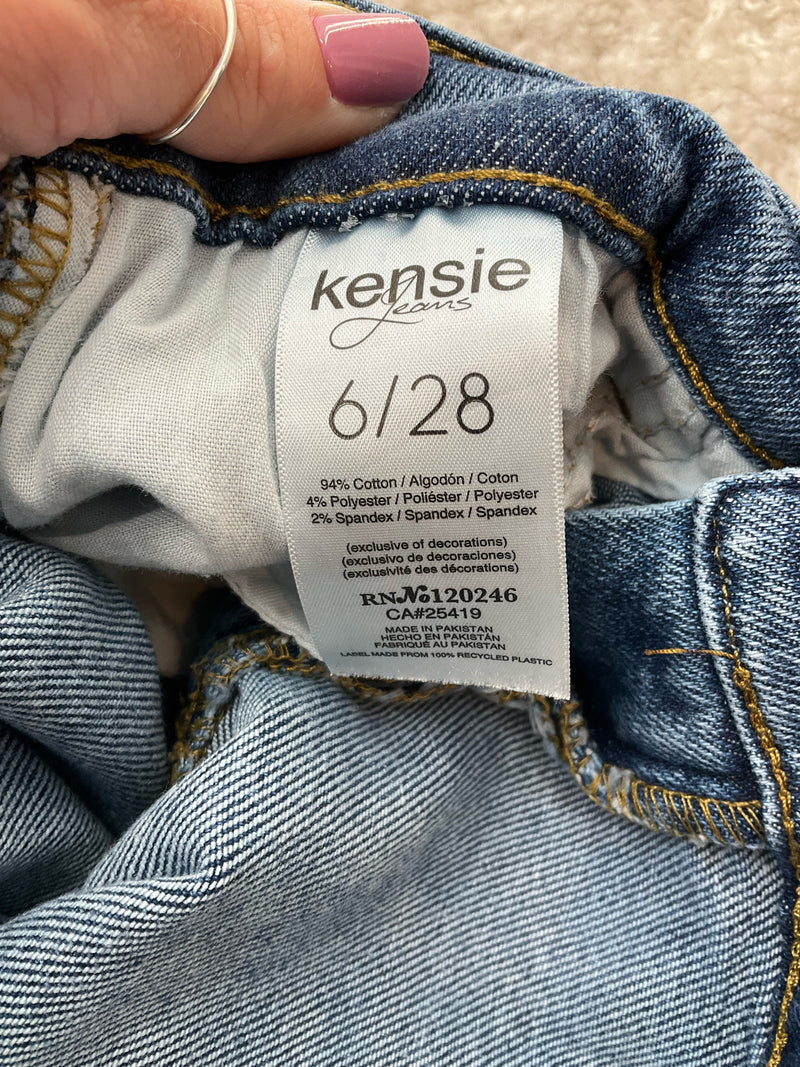 Kensie Blue Solid Pre-Owned Ladies Jeans - Size 6