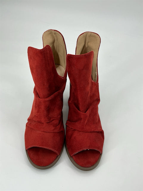 GC Shoes Burnt Orange Suede Booties Size 7.5 - front view