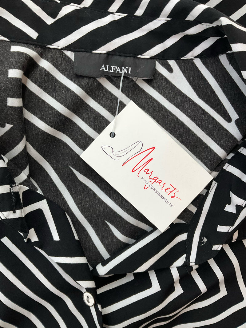 Alfani Black/White Stripe Pre-Owned Ladies Dress - Size 10