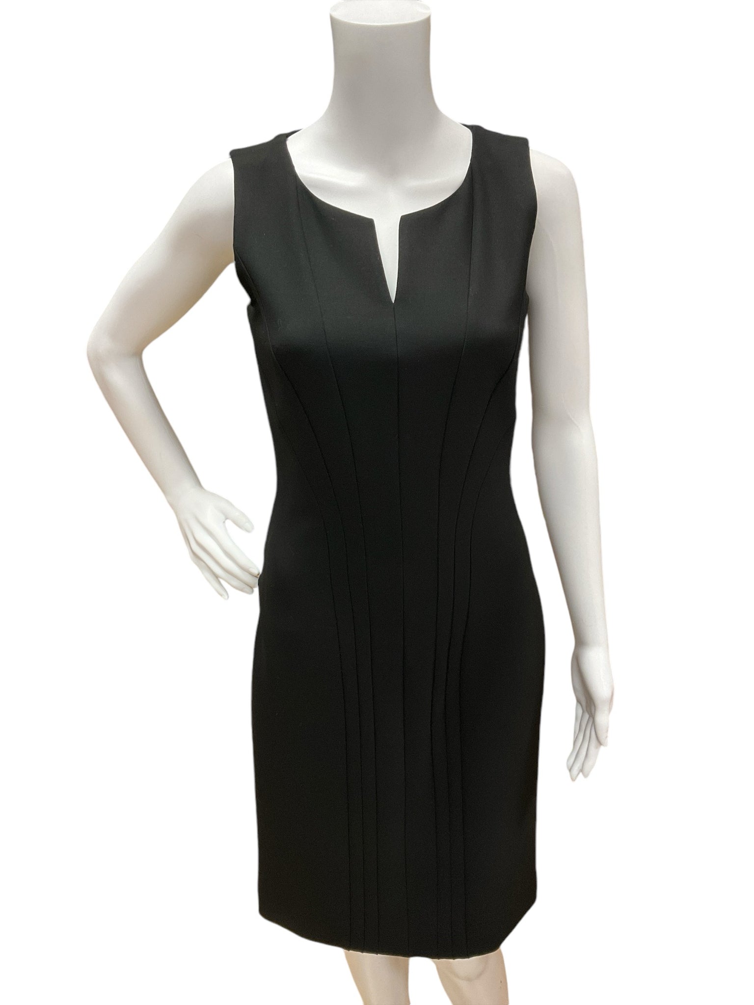 Boss Size 2 Black Solid Pre-Owned Dress