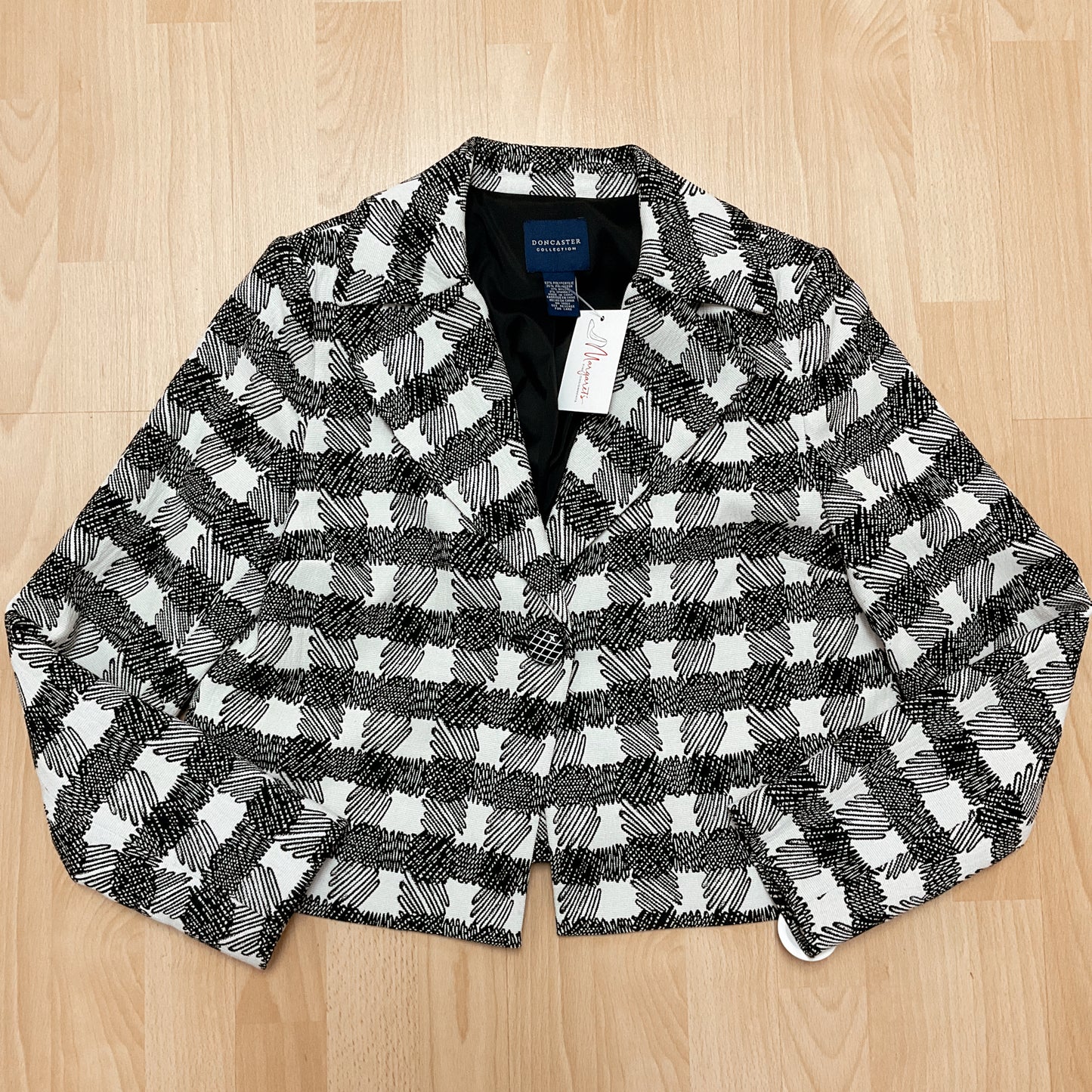 Doncaster Size 8 white/black Print Blazer