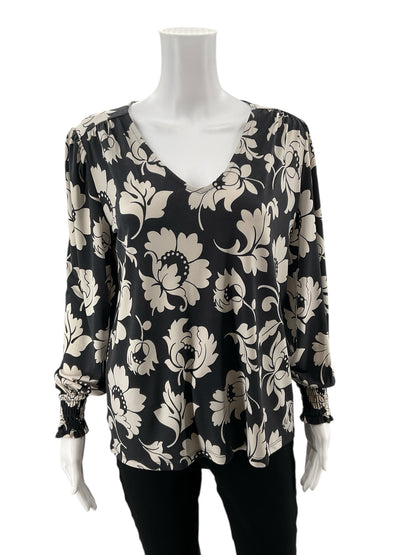 Ann Taylor Gray/Cream Floral Pre-Owned Ladies Top - Size Medium Petite - Margaret’s Fine Consignment