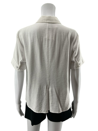 cabi Pintuck Blouse Whisper White Short Sleeve Top Size Medium