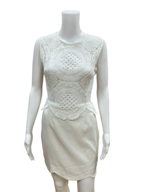 White Crochet Pre-Owned Ladies Dress - Size Small - Margaret’s Fine Consignment