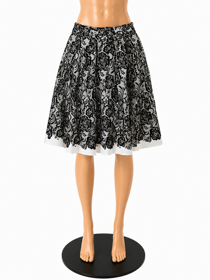 White House Black Market Size 10 Black/White Print Pre-Owned Ladies Skirt