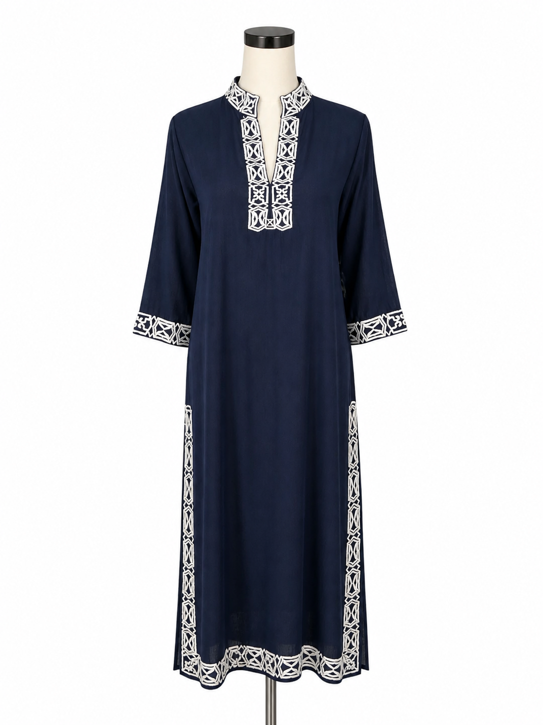 Gretchen Scott navy/white Coverup Navy &amp;amp; White Embroidered Maxi Tunic Dress Cover-Up - Size M