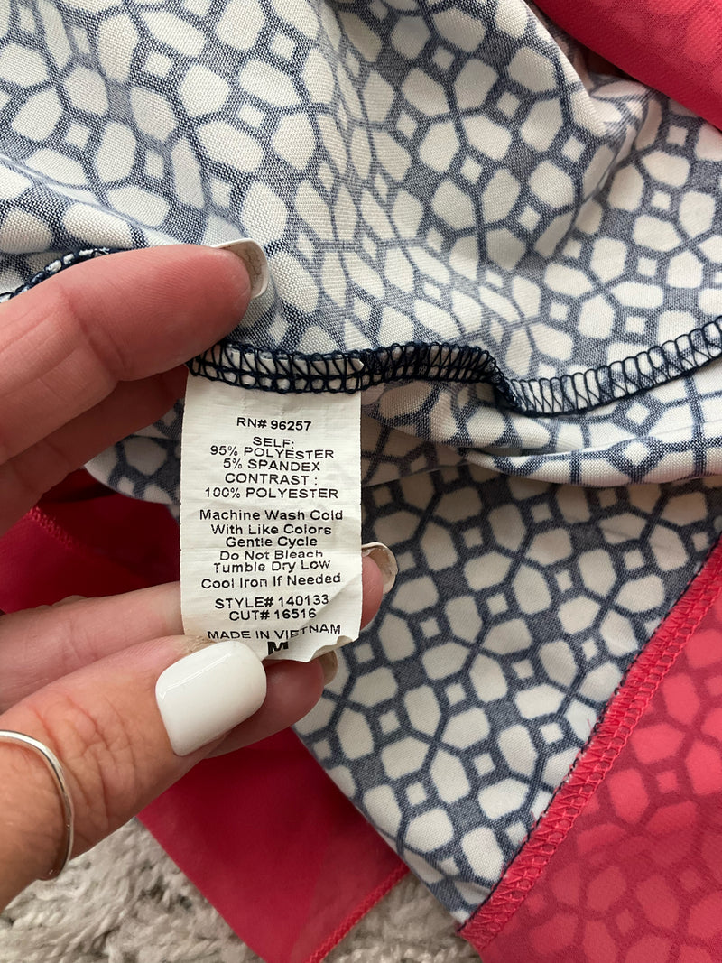 Fabric tag of Perception Concept Navy/White Print Pre-Owned Ladies Dress - Size Medium showing polyester-spandex blend and style number 140133.
