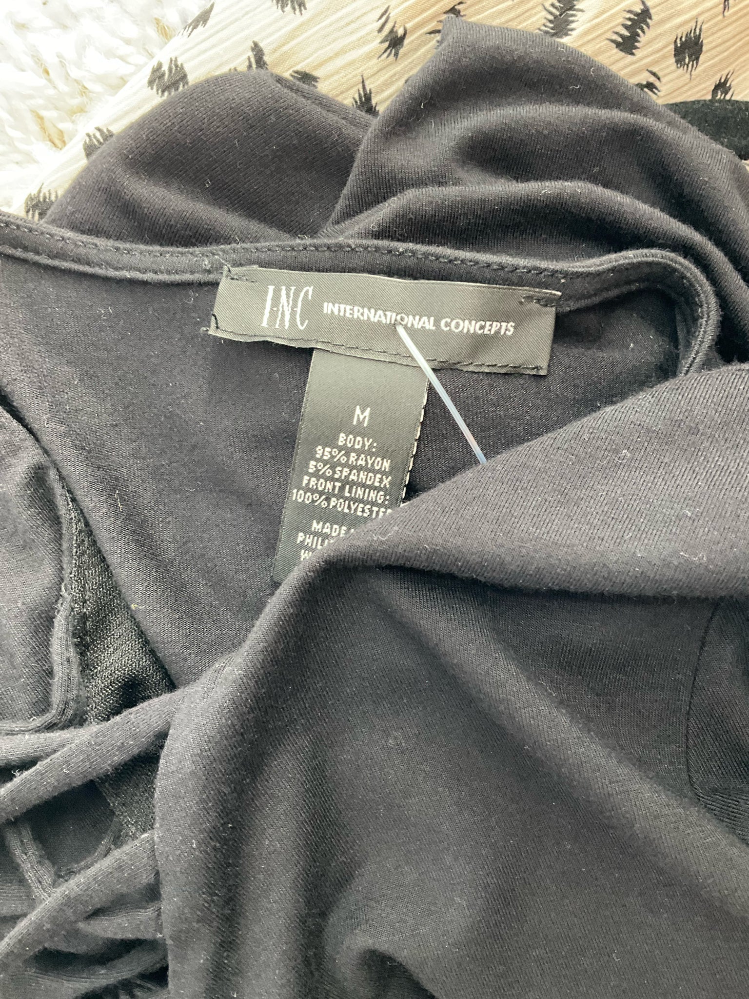 INC - Black Solid Pre-Owned Ladies Casual Top - Size M