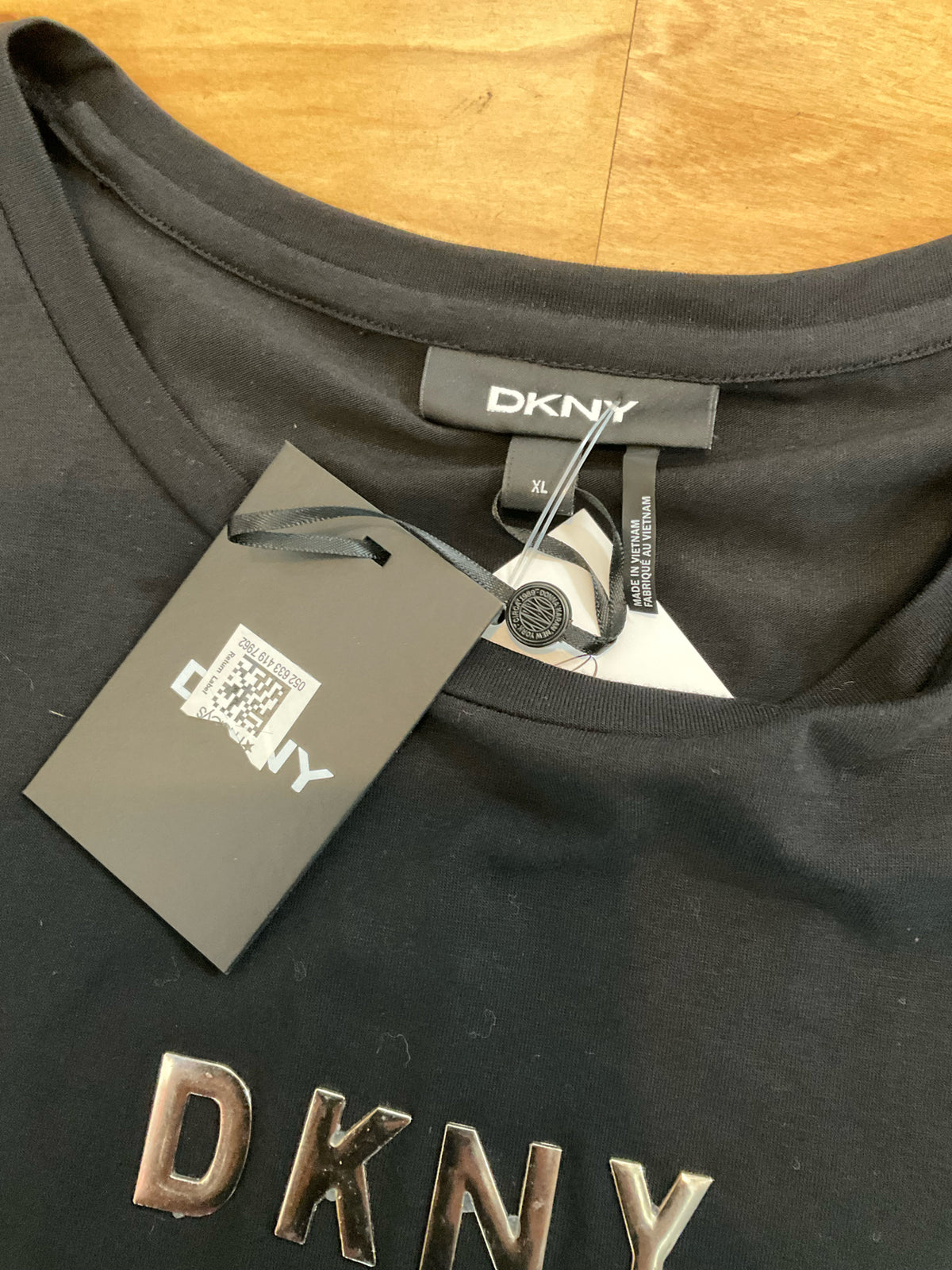 DKNY Metallic Logo T-Shirt Black Cotton Modal Blend Tee Size XL NWT - ONLINE ONLY
