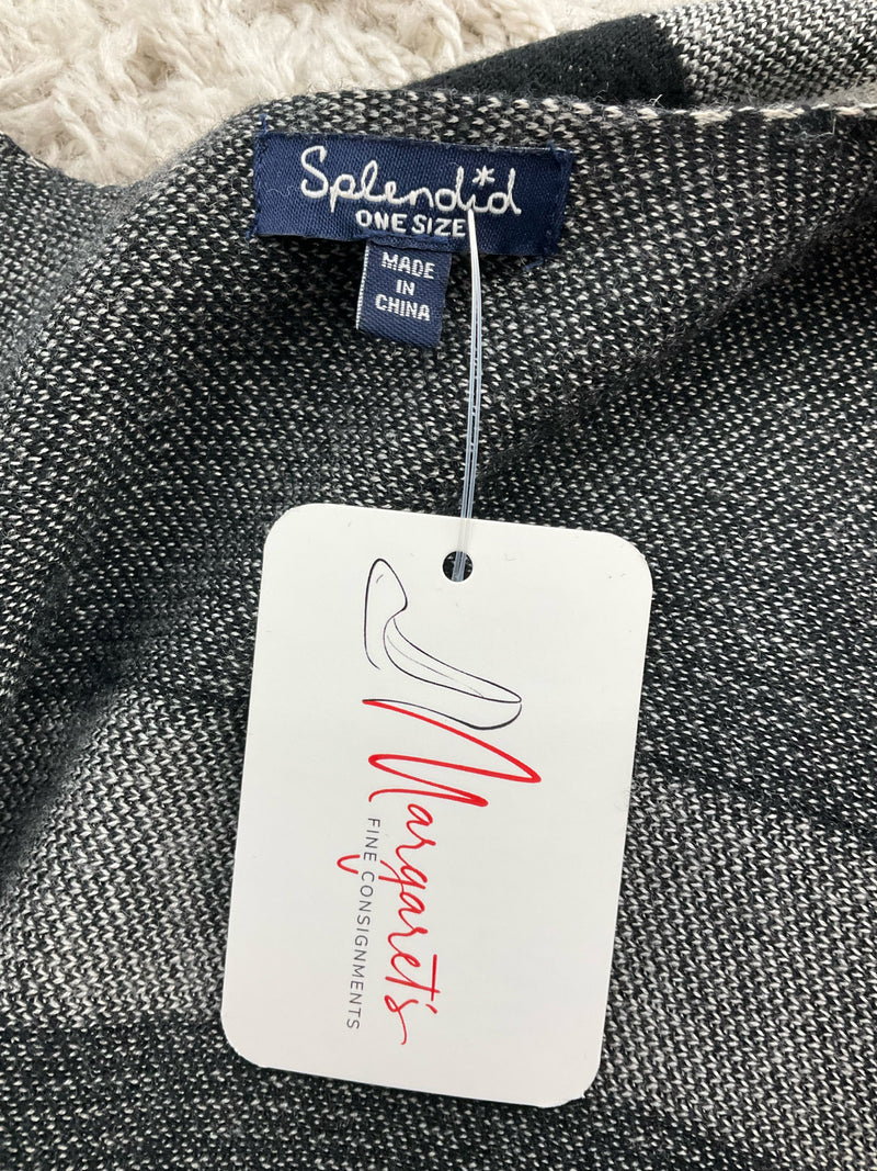 Splendid Gray/Black Plaid Pre-Owned Ladies Shrug - Size One Size Fits Most