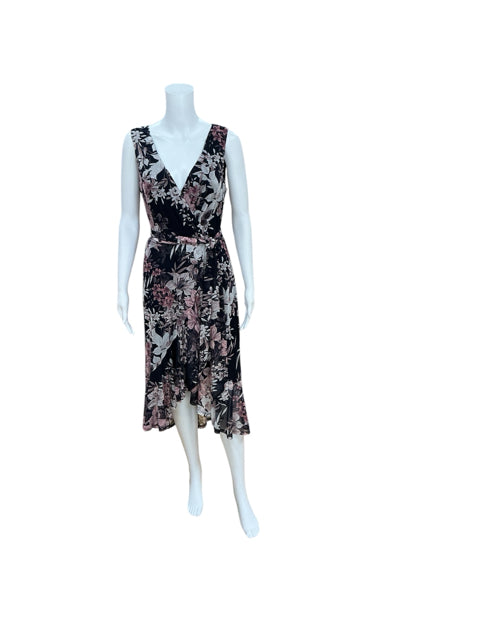 Connected Apparel Navy/Pink Floral Pre-Owned Ladies New With Tags Dress - Size 6