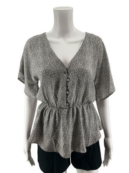 Sienna Sky Dotted Print Peplum Blouse White Black Short Sleeve Top Size Small