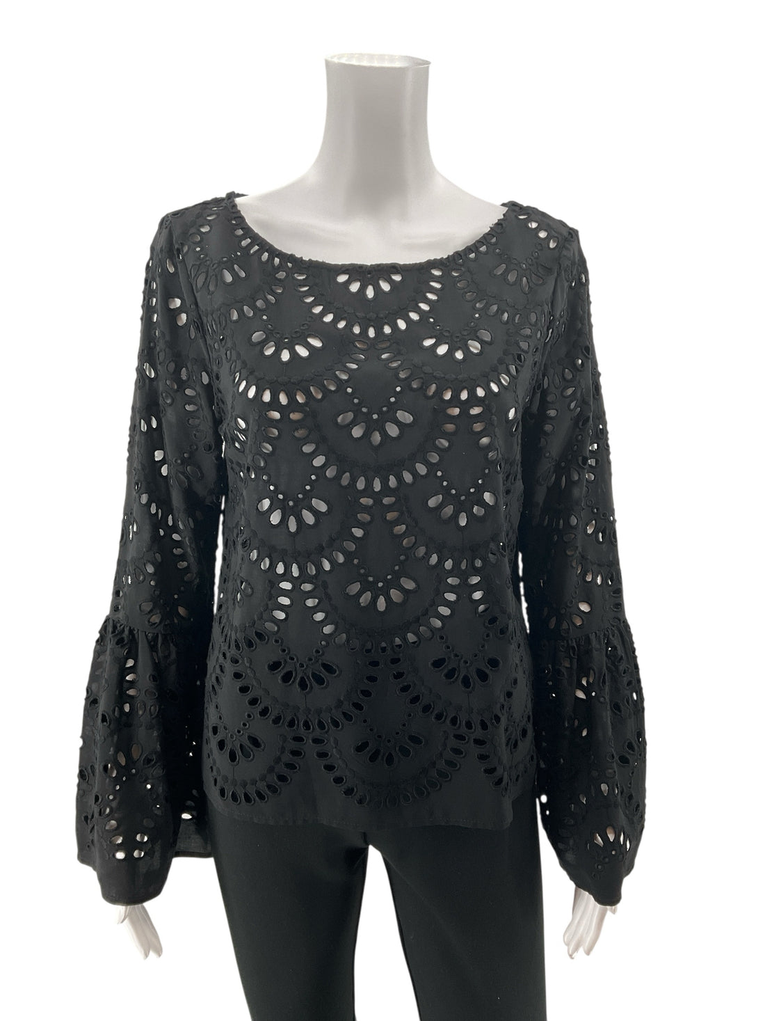 Karen Kane Eyelet Tiered Bell Sleeve Top Black Size Small