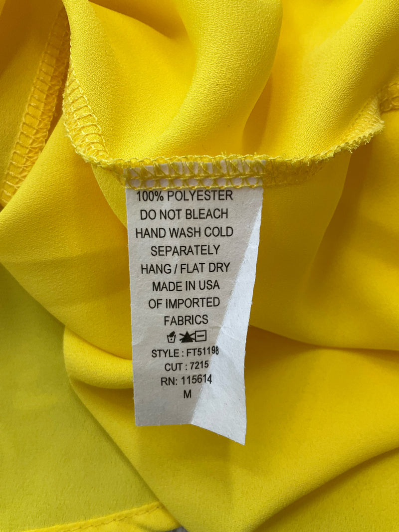 Jella C Yellow Solid Pre-Owned Ladies Top - Size Medium
