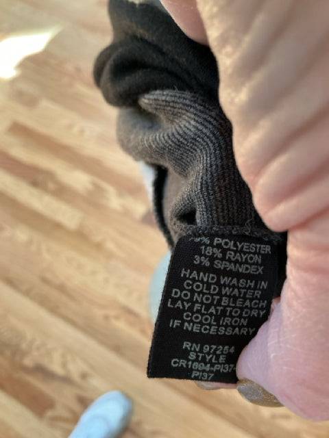 One Clothing Gray/Black Pre-Owned Ladies Dress - Size Medium - Margaret’s Fine Consignment