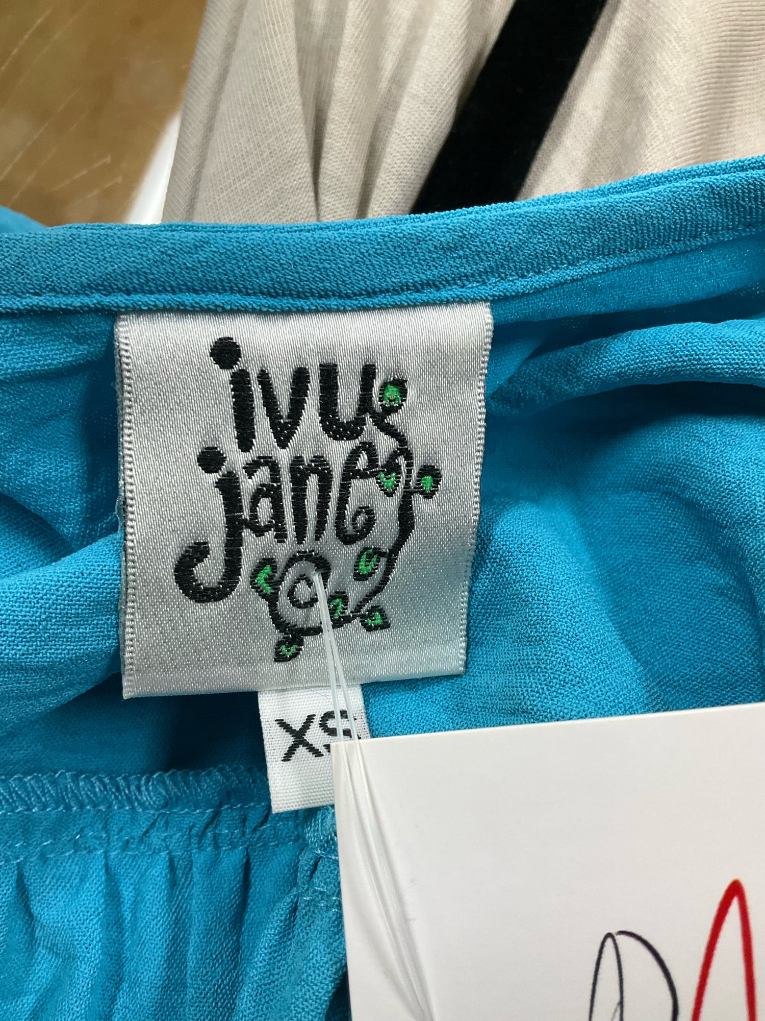 ivu jane Size XS Turquoise Solid Pre-Owned Ladies Casual Top - ONLINE ONLY