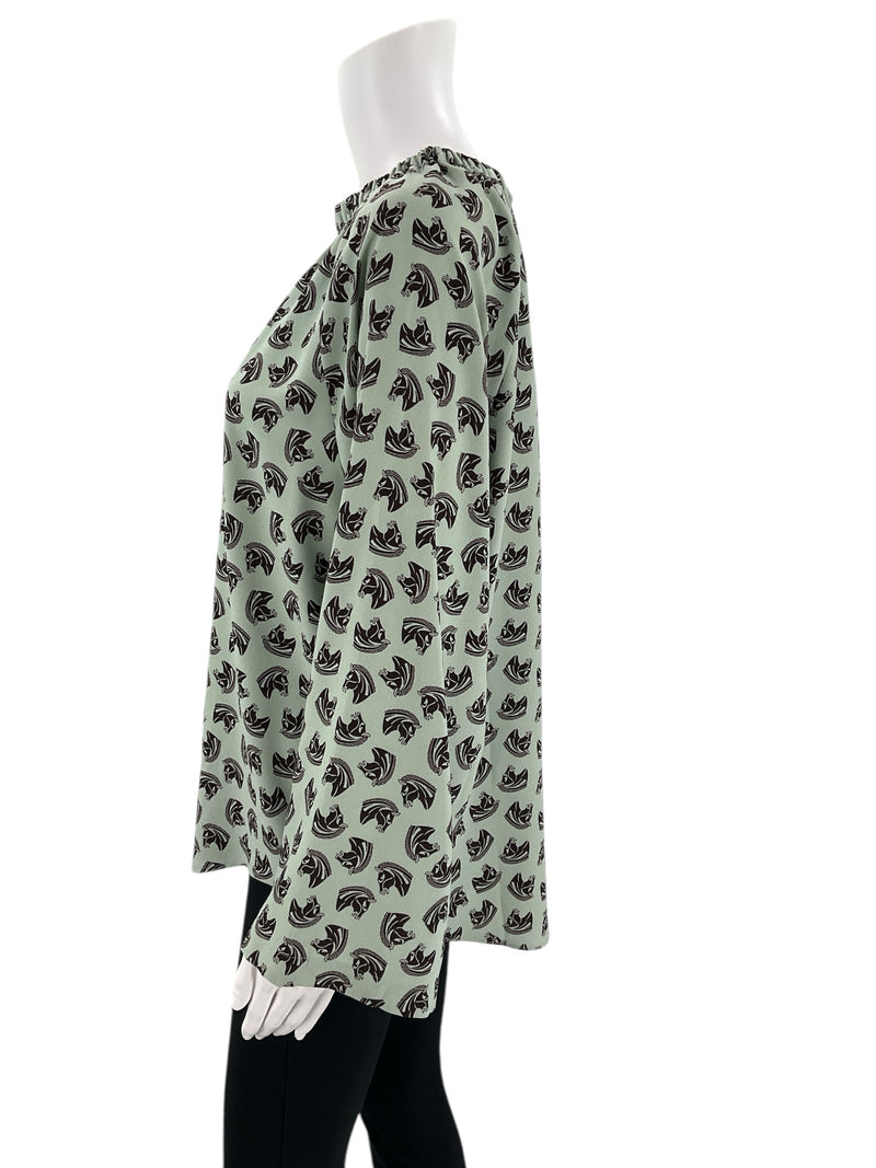 Side profile of Ann Taylor Mint/Maroon Pre-Owned Top - Size Large highlighting long sleeves and lightweight fabric, perfect for casual elegance.