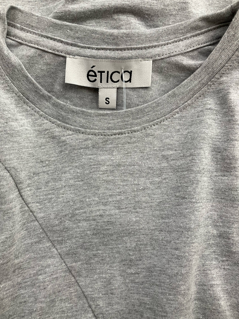 Etichetta Toscana Gray Solid Pre-Owned Ladies Dress - Size Small