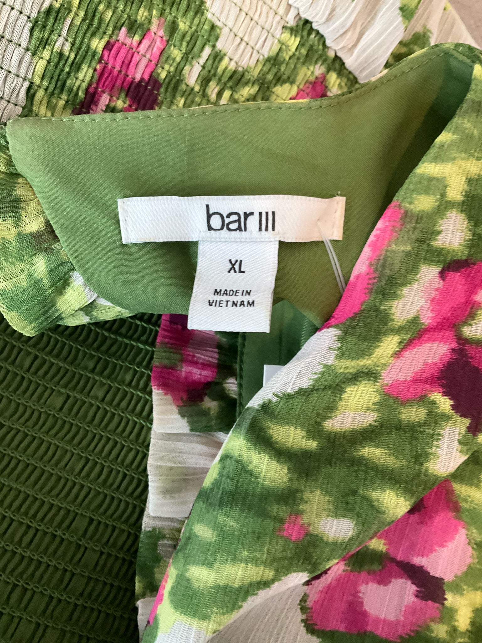 bar III green/pink Maxi Green &amp; Pink Floral Pleated Chiffon Maxi Dress XL - Size XL