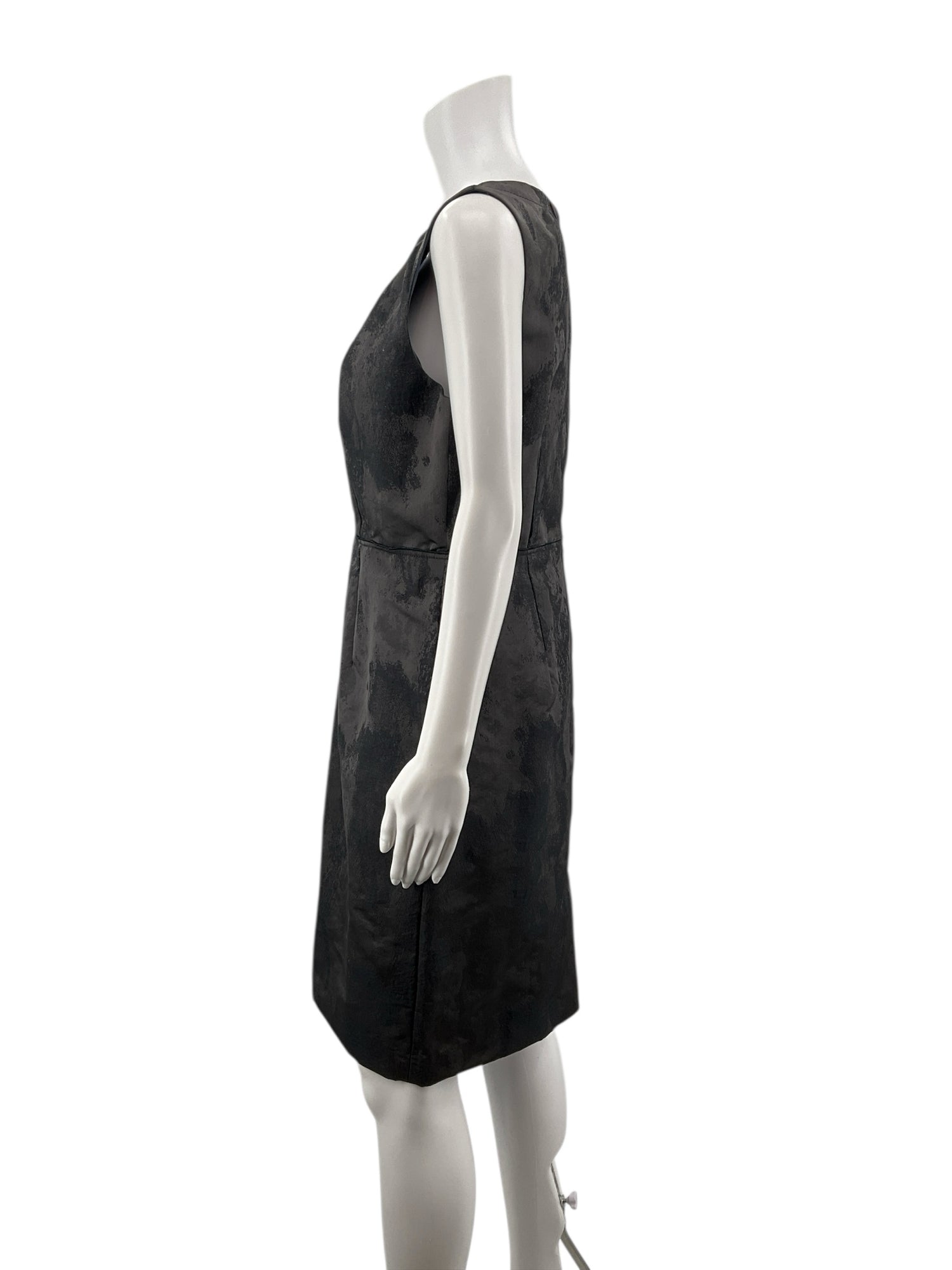 Loft Gray Solid Pre-Owned Ladies Dress - Size 8