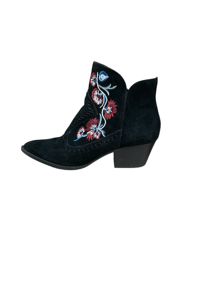 Carlos by Carlos Santana Gypsy Floral Embroidered Suede Ankle Boots Size 7