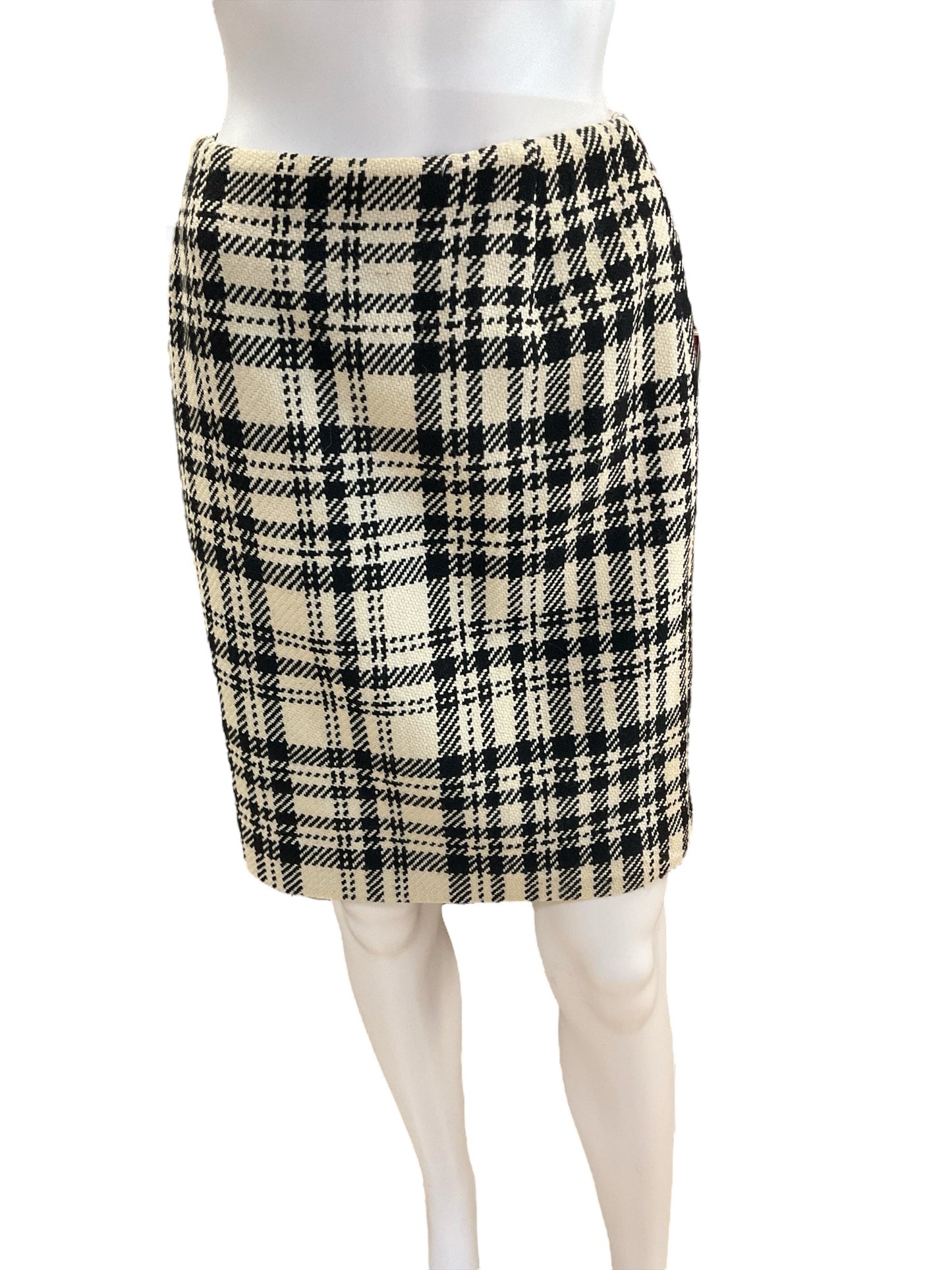 Eddie Bauer Size 10 black/tan Plaid Skirt