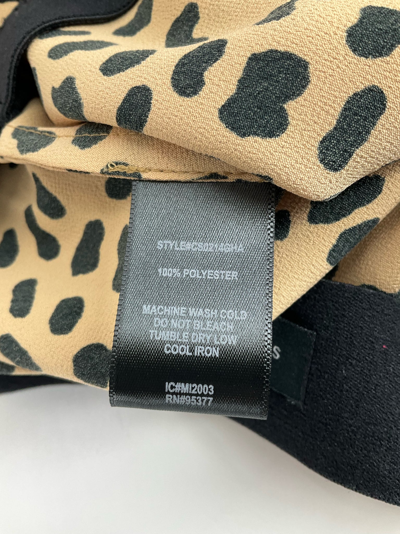 Sanctuary Tan/Black Animal Pre-Owned Ladies Skirt - Size Medium